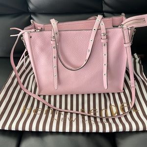 💯 authentic beautiful Henri Bendel bag